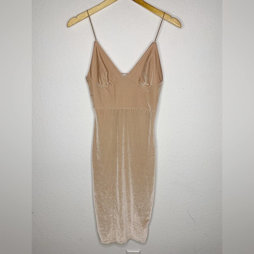 Club L London Crushed Velvet Nude Bodycon Midi Dress Size EU36/ UK8